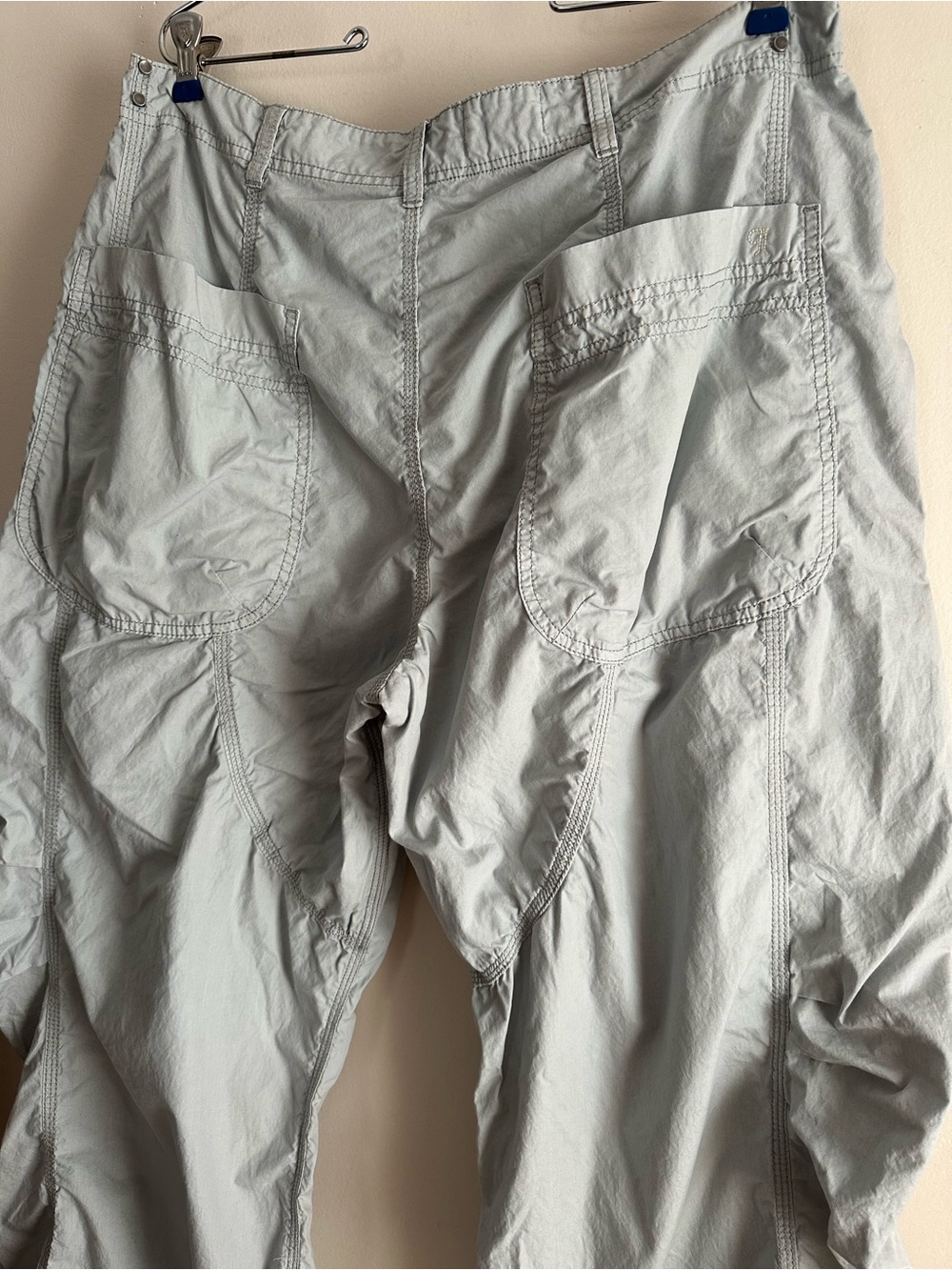 Pilcro • Parachute Curve Barrel Pants in Blue/Gray - Picture 7 of 10
